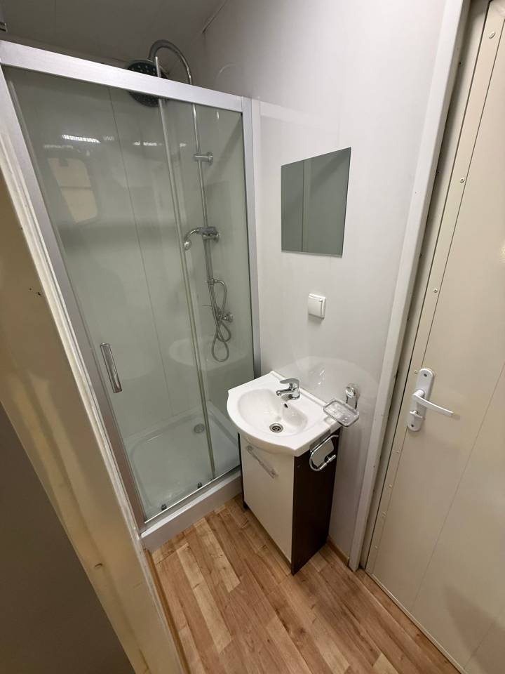 Man12.180/2008/281200km/4chv/living/