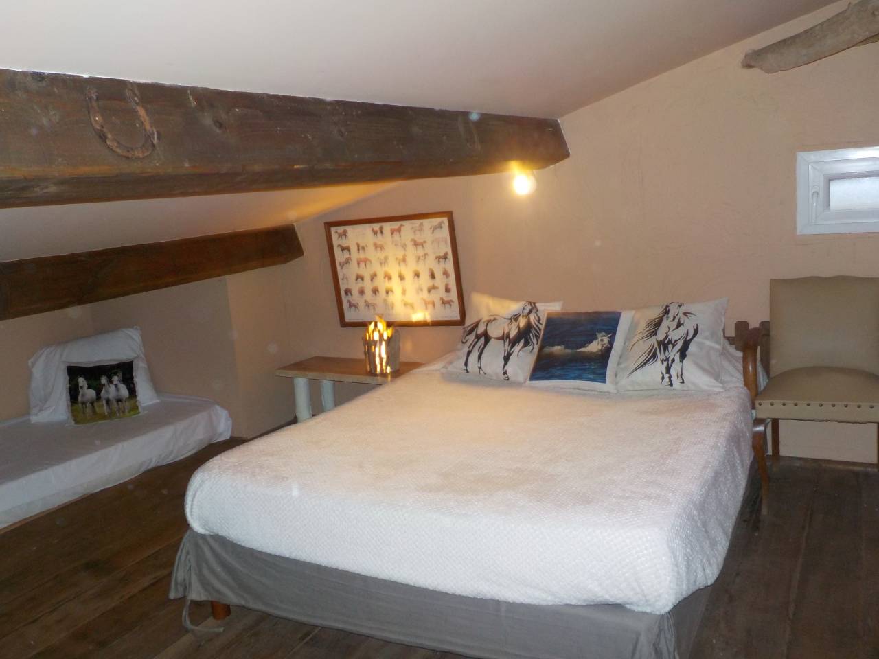 G&Icirc;TE EQUESTRE EN CAMARGUE