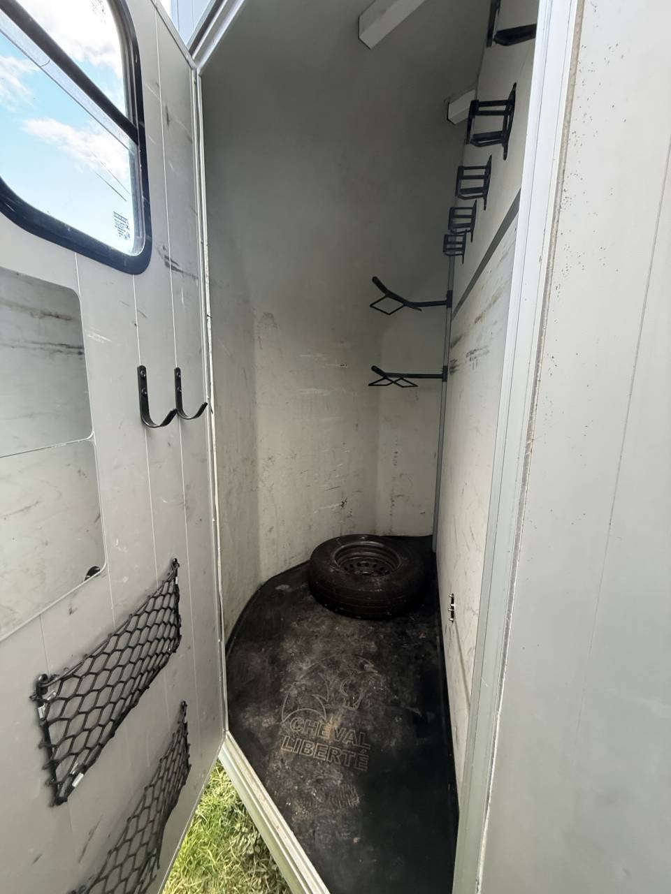 MAXI 3 CHEVAL LIBERT&Eacute; 