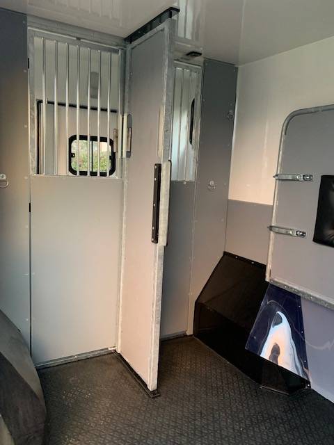  Renault Master 2021 caisse neuve 