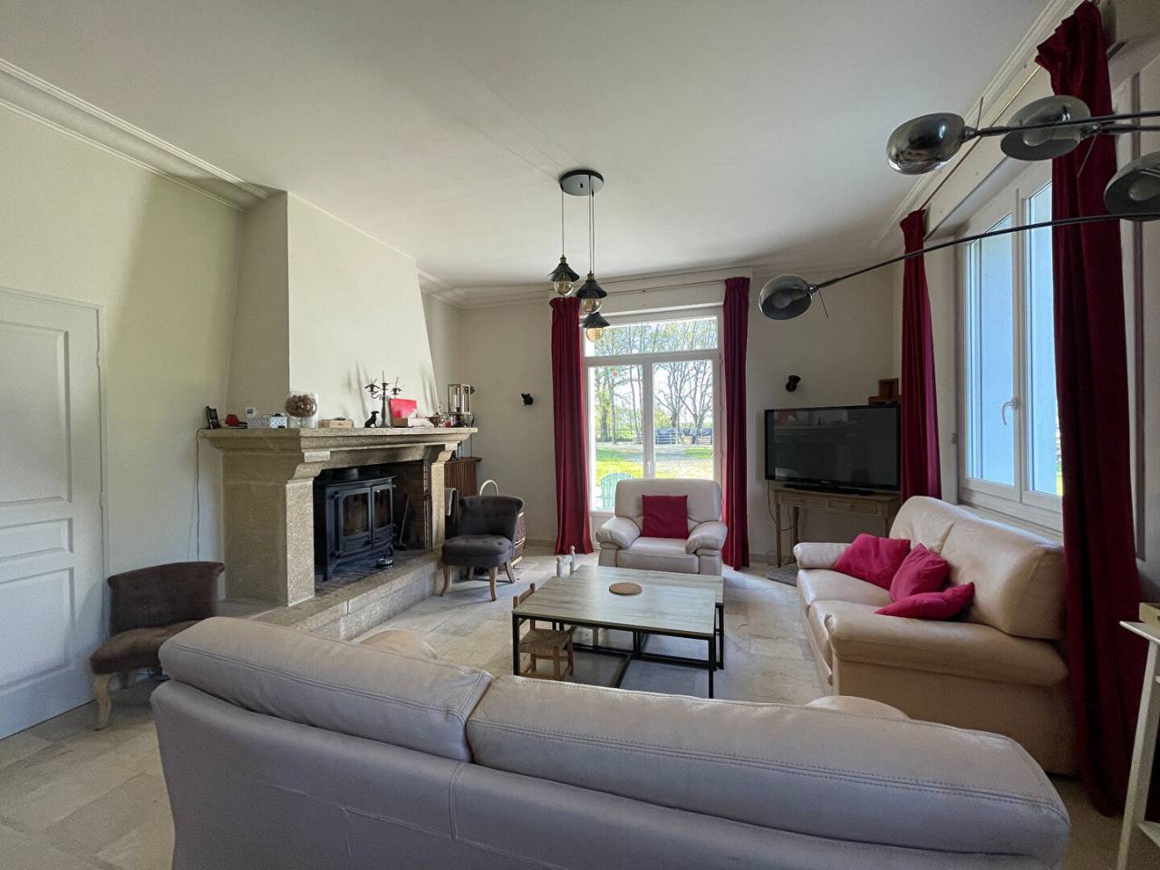 Maison Saffre 10 pi&egrave;ce(s) 240 m2