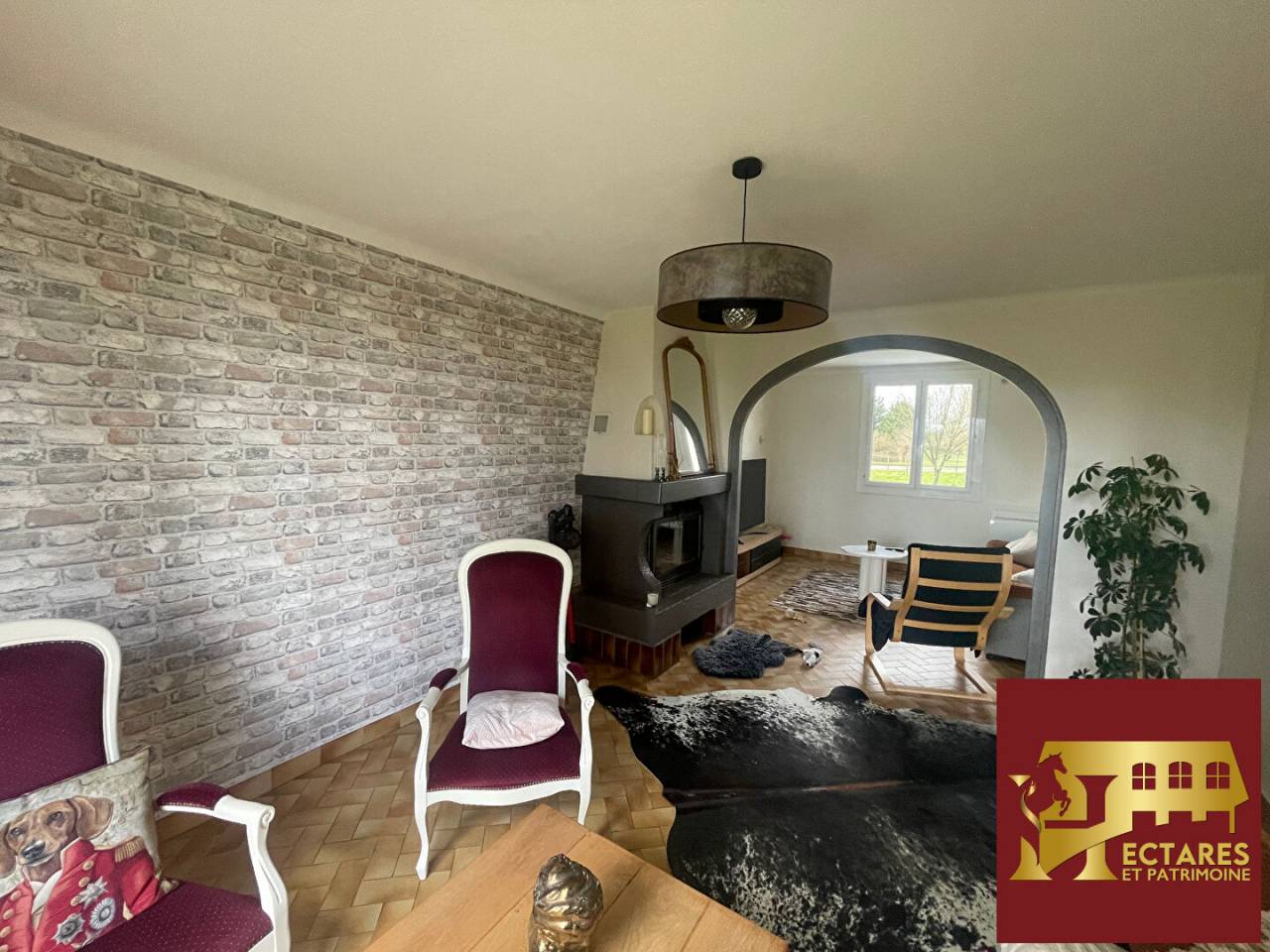 Propri&eacute;t&eacute; Equestre sur 7000 m2 + 2 Hectares en location Maison 3 Chambres