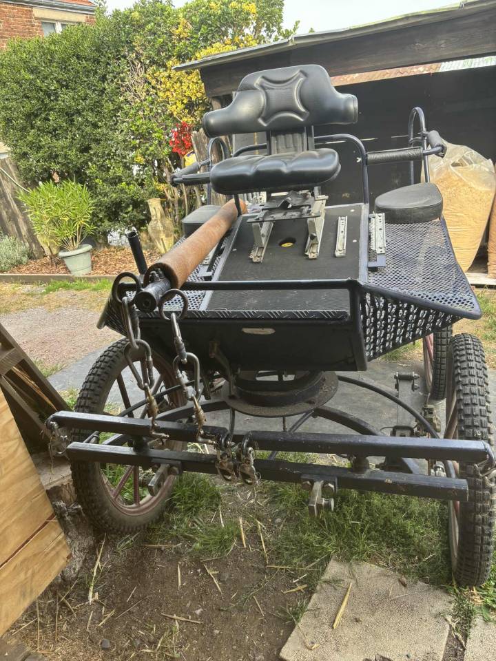 A vendre voiture d attelage 