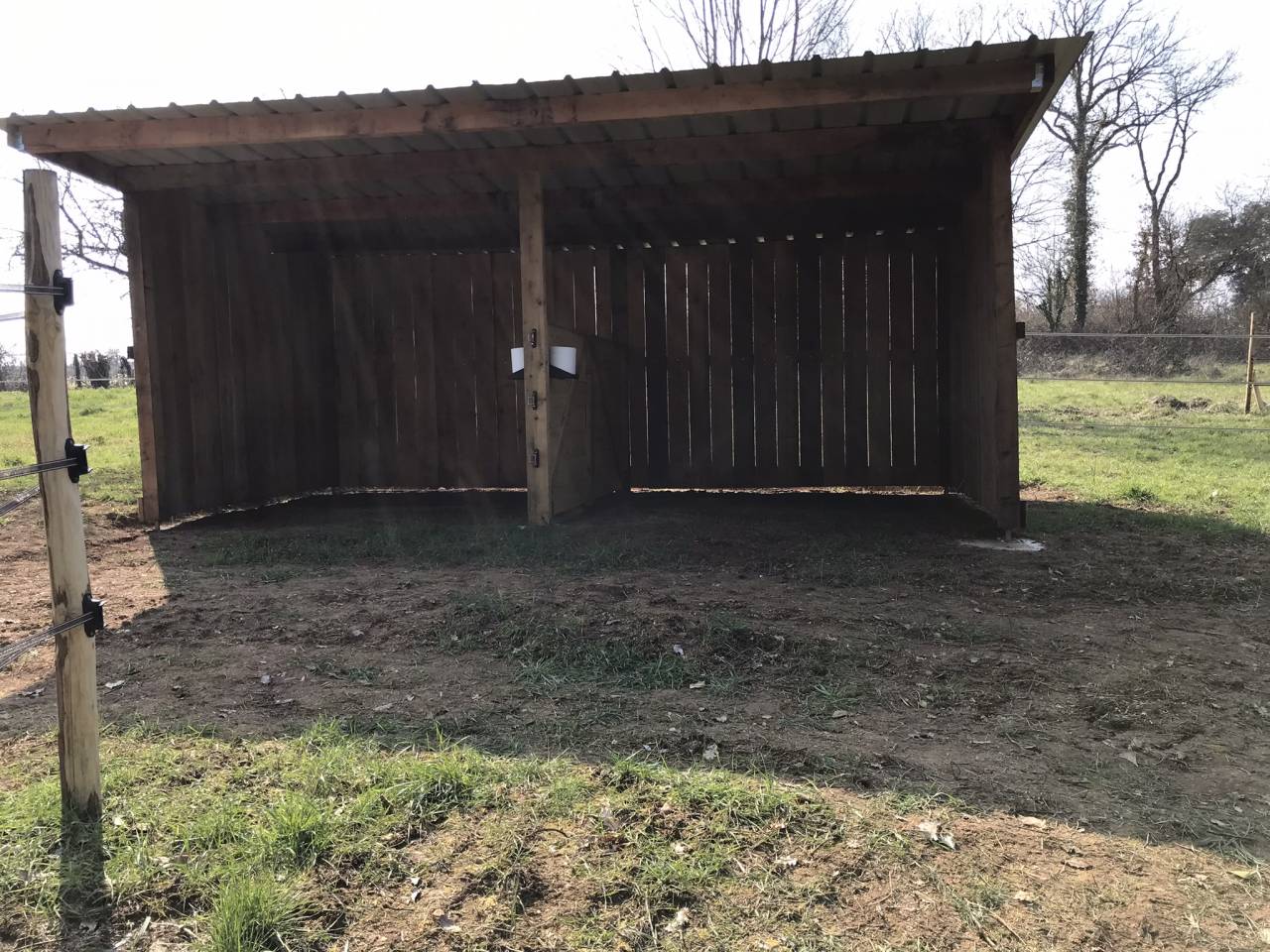 Propri&eacute;t&eacute; &eacute;questre secteur recherch&eacute; en Charente - 8 ha