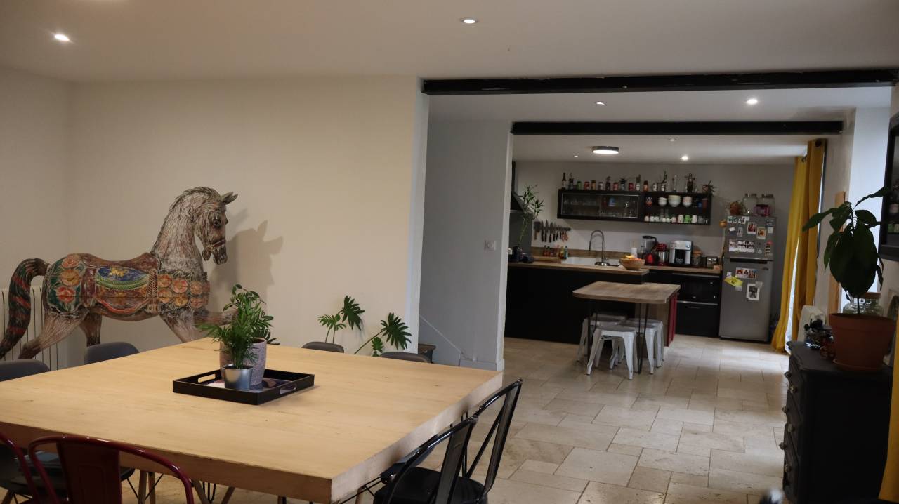 Propri&eacute;t&eacute; &eacute;questre secteur recherch&eacute; en Charente - 8 ha