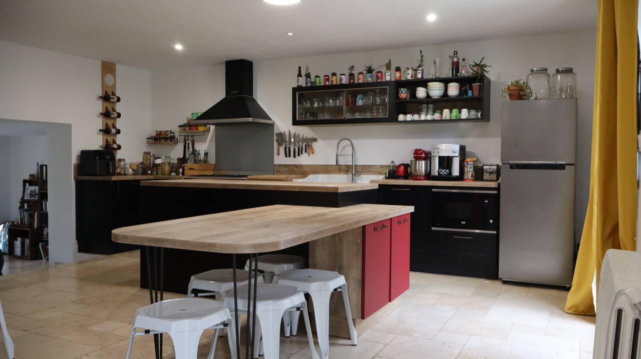 Propri&eacute;t&eacute; &eacute;questre secteur recherch&eacute; en Charente - 8 ha