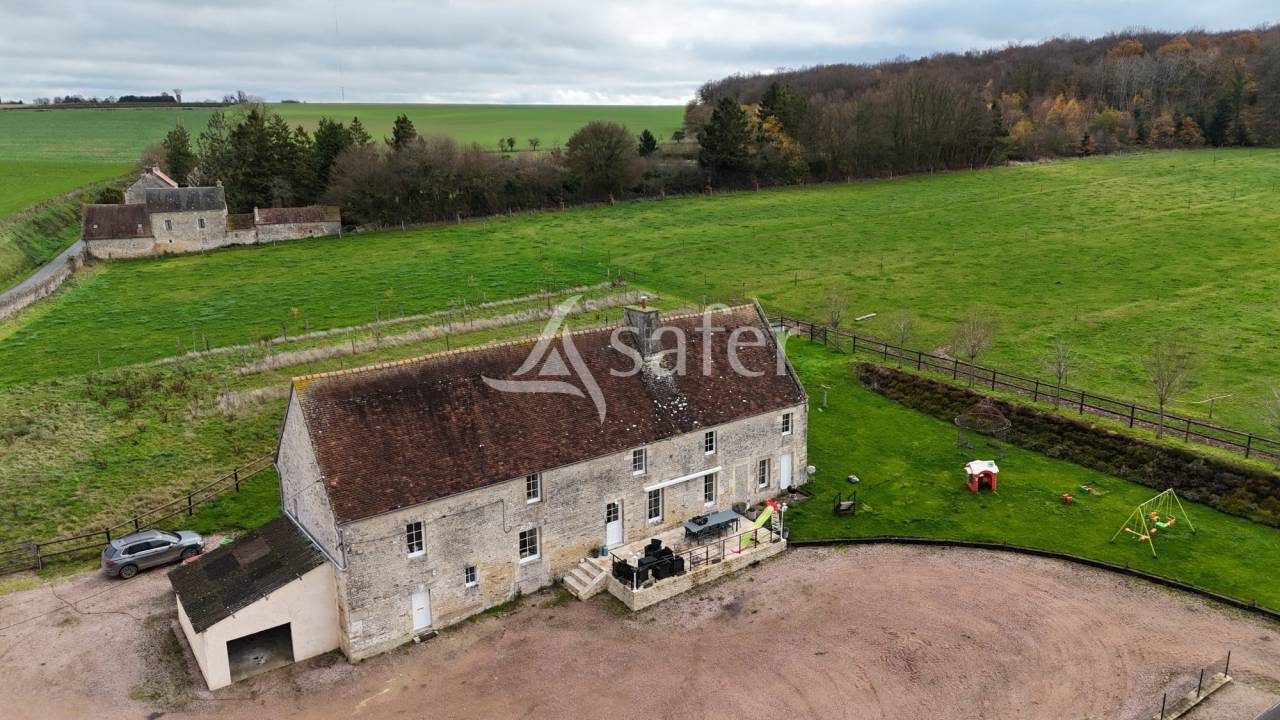 Corps de Ferme entre Caen et Falaise