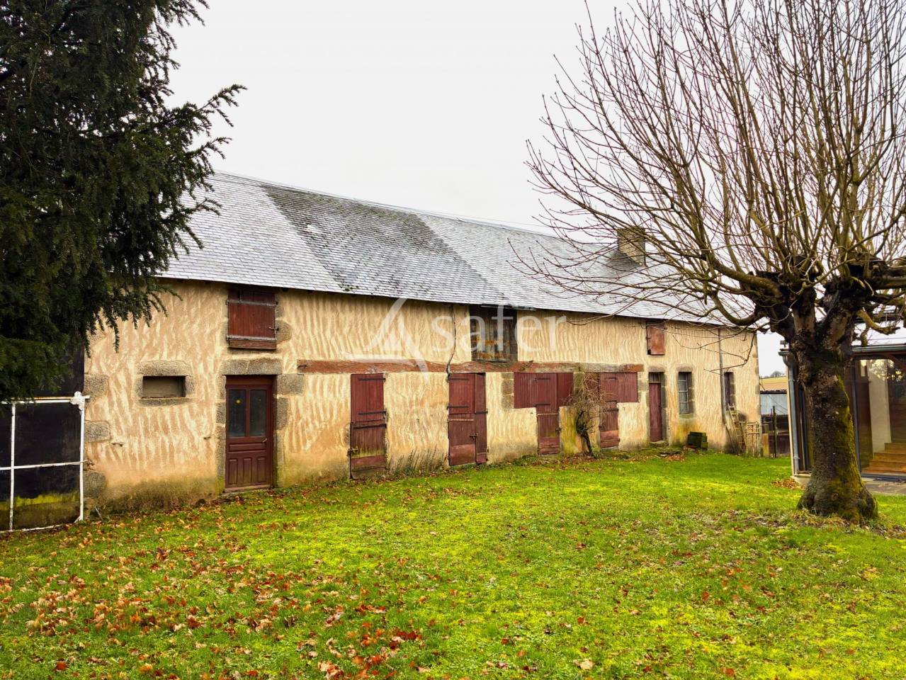 Fermette typique du bourbonnais