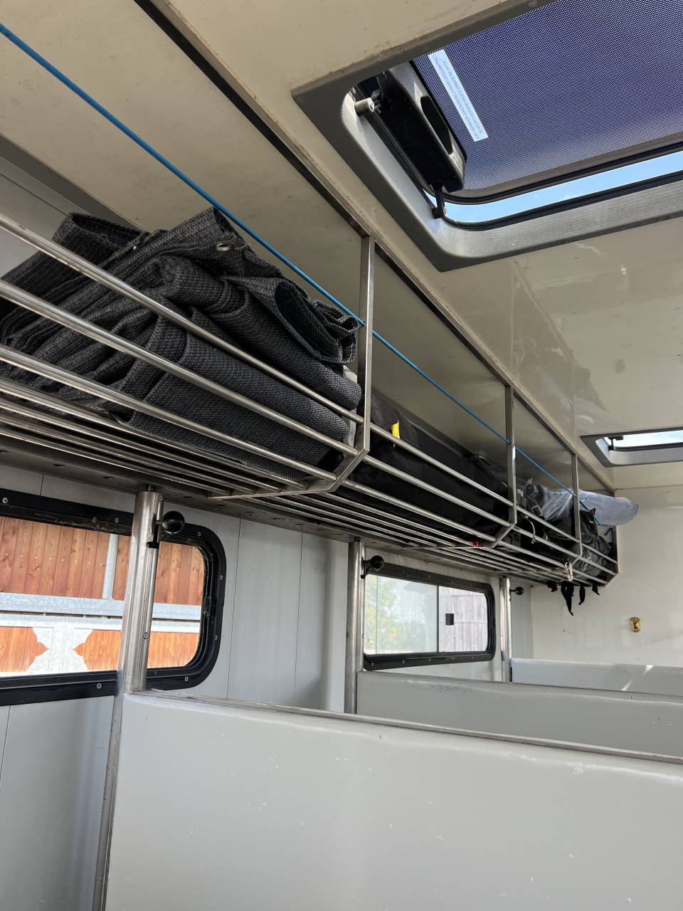 Camion avec Home Car