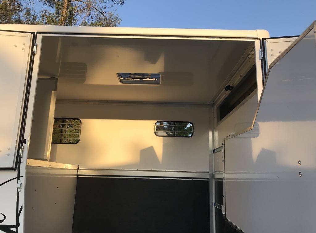 Renault master 148 000 kms carrosserie neuve 36 500 &euro;