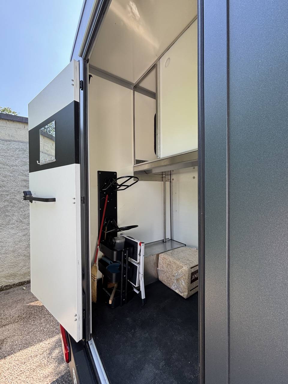 Camion &agrave; chevaux MSG Light Peugeot Boxer