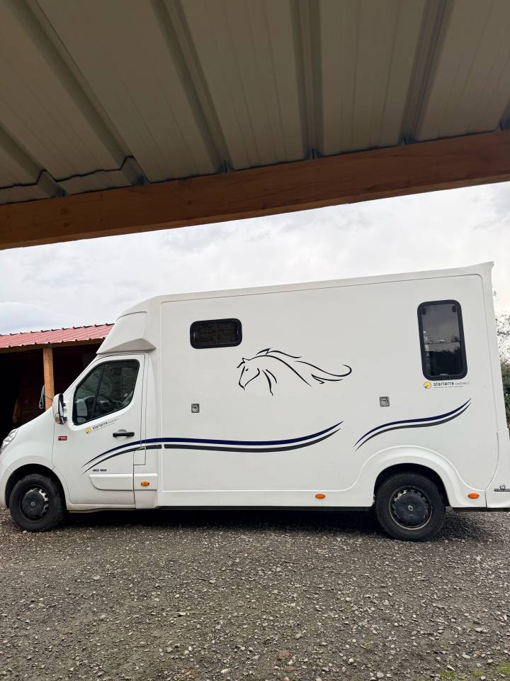 Ameline Haras 3 places Renault Master