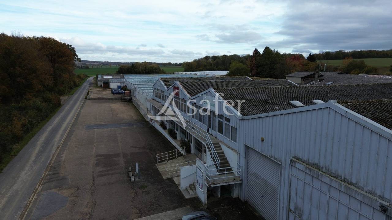 B&acirc;tis et habitations - Ideal agritourisme, pension de chevaux..