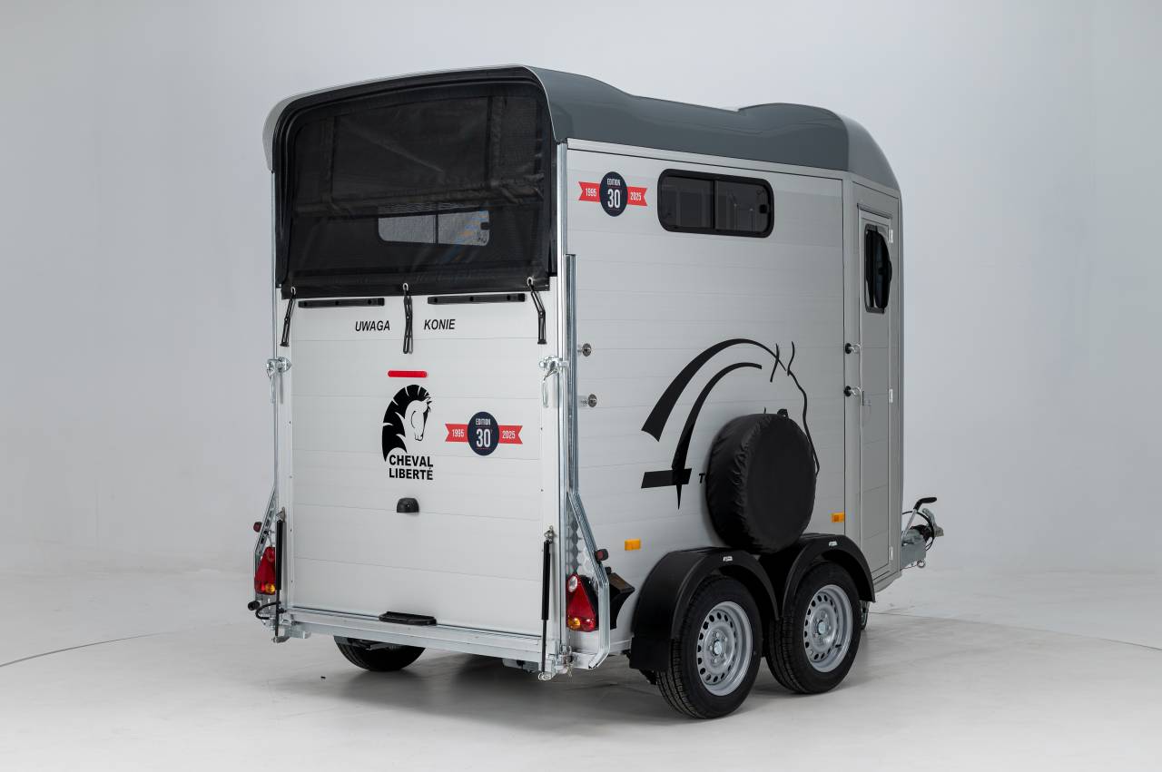 Van Touring country  Cheval Libert&eacute;