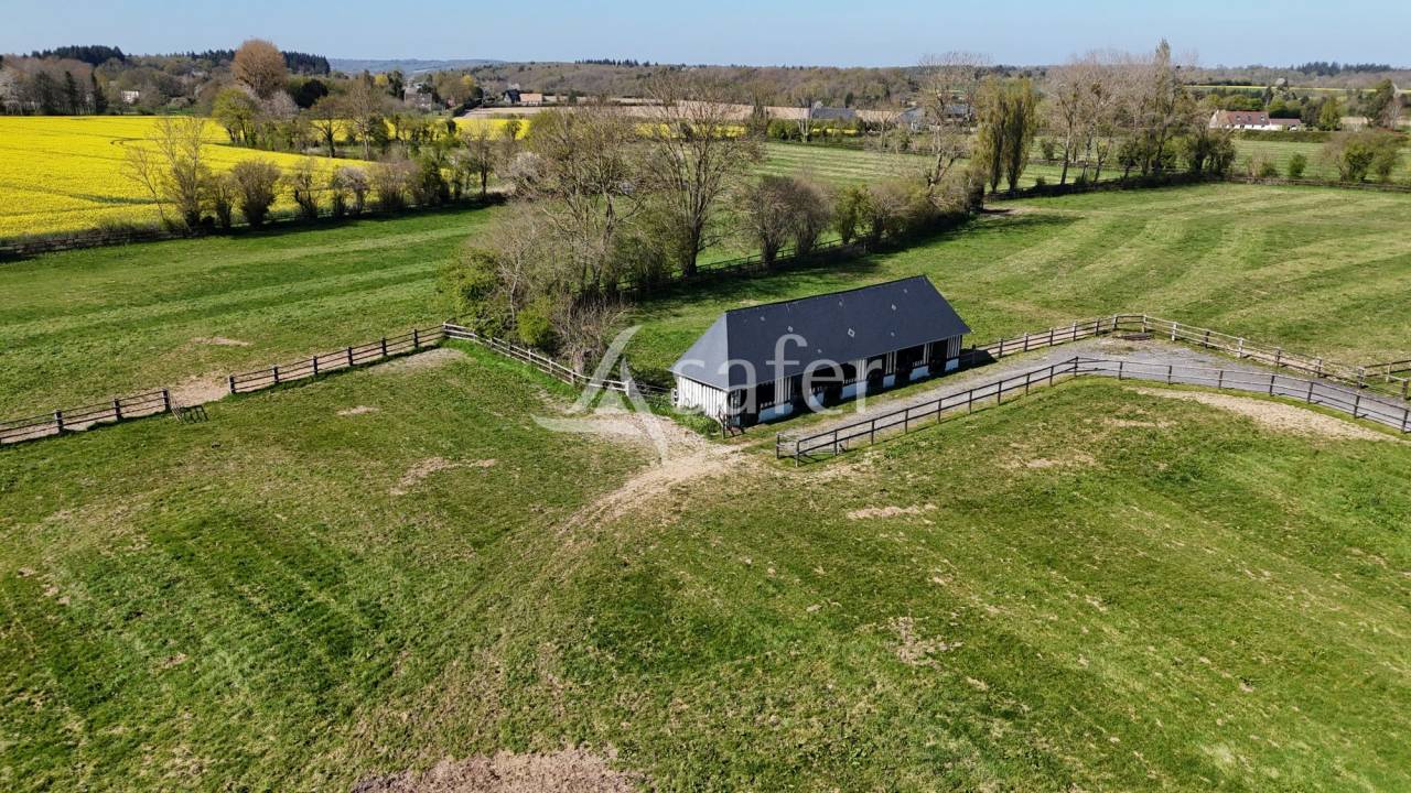 Haras proche de Cormeilles sur 14ha d'herbages
