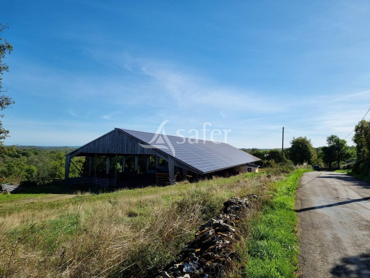 Propri&eacute;t&eacute; &eacute;questre / &eacute;levage sur 32 ha au coeur du Parc Natu