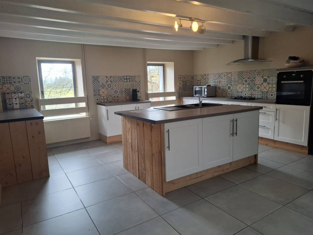 Propri&eacute;t&eacute; au coeur du Parc naturel du Livradois-Forez  27 h