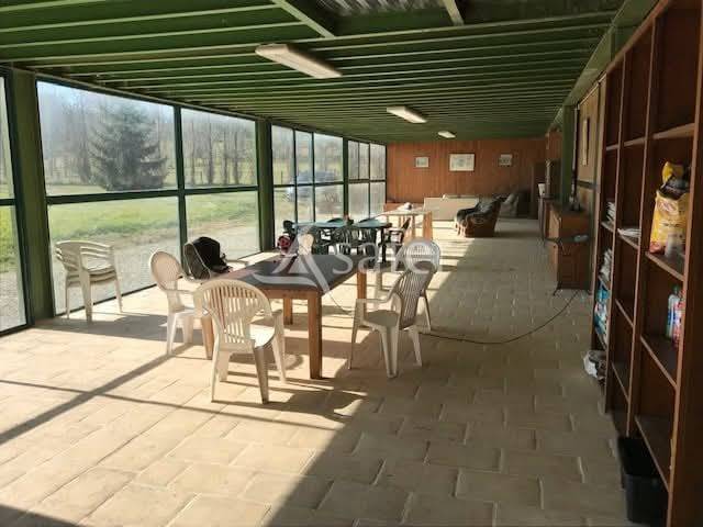 Propri&eacute;t&eacute; &eacute;questre avec habitation sur 12 hectares - Proche T
