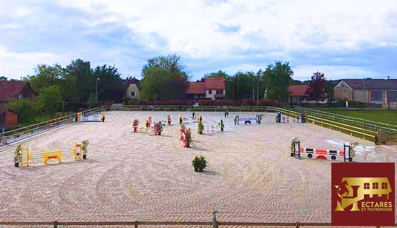 Structure &eacute;questre 21 hectares