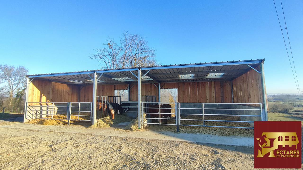 Structure &eacute;questre 21 hectares