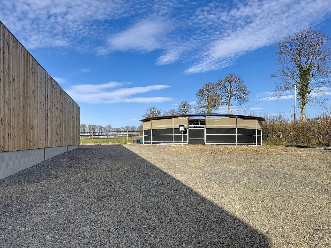 Haras d&rsquo;exception &ndash; 66 hectares, installations r&eacute;centes