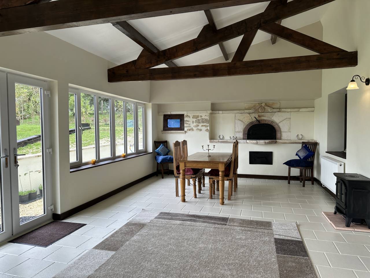 A 20 min de Chalais, sur + de 32 hectares dt 8 de pins