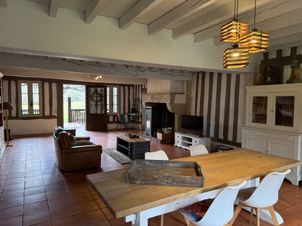 Sur 7 hect, 2 logements ...