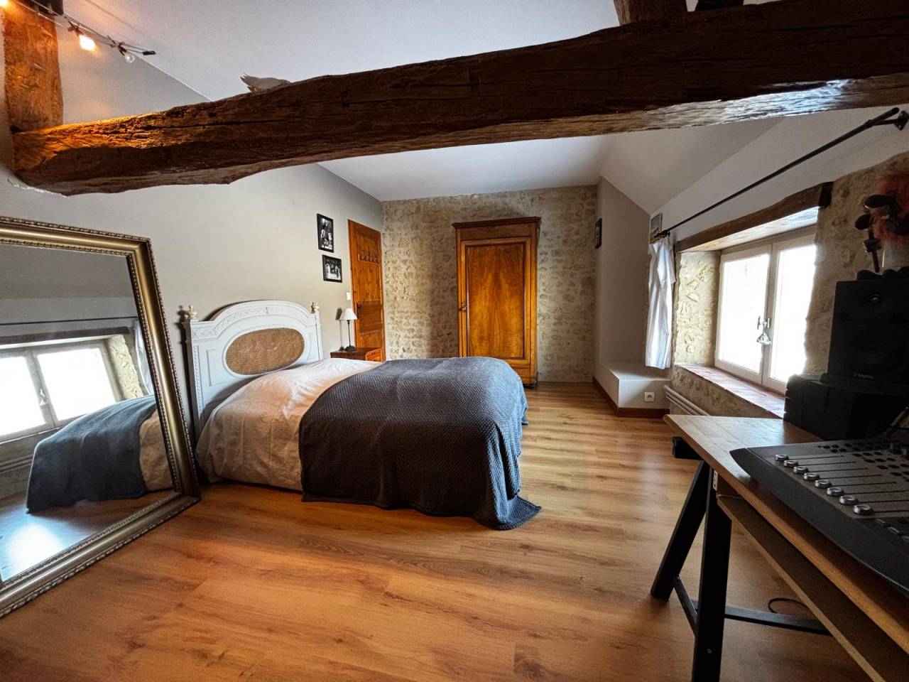 Propri&eacute;t&eacute; &eacute;questre 12 ha&ndash; &Eacute;curie 6 boxes &ndash; Orne (61)