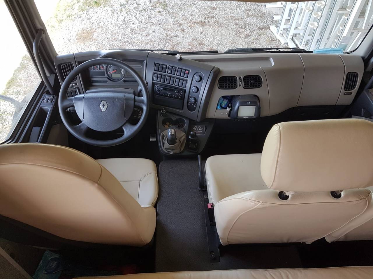 Camion CHEVAUX (3places)