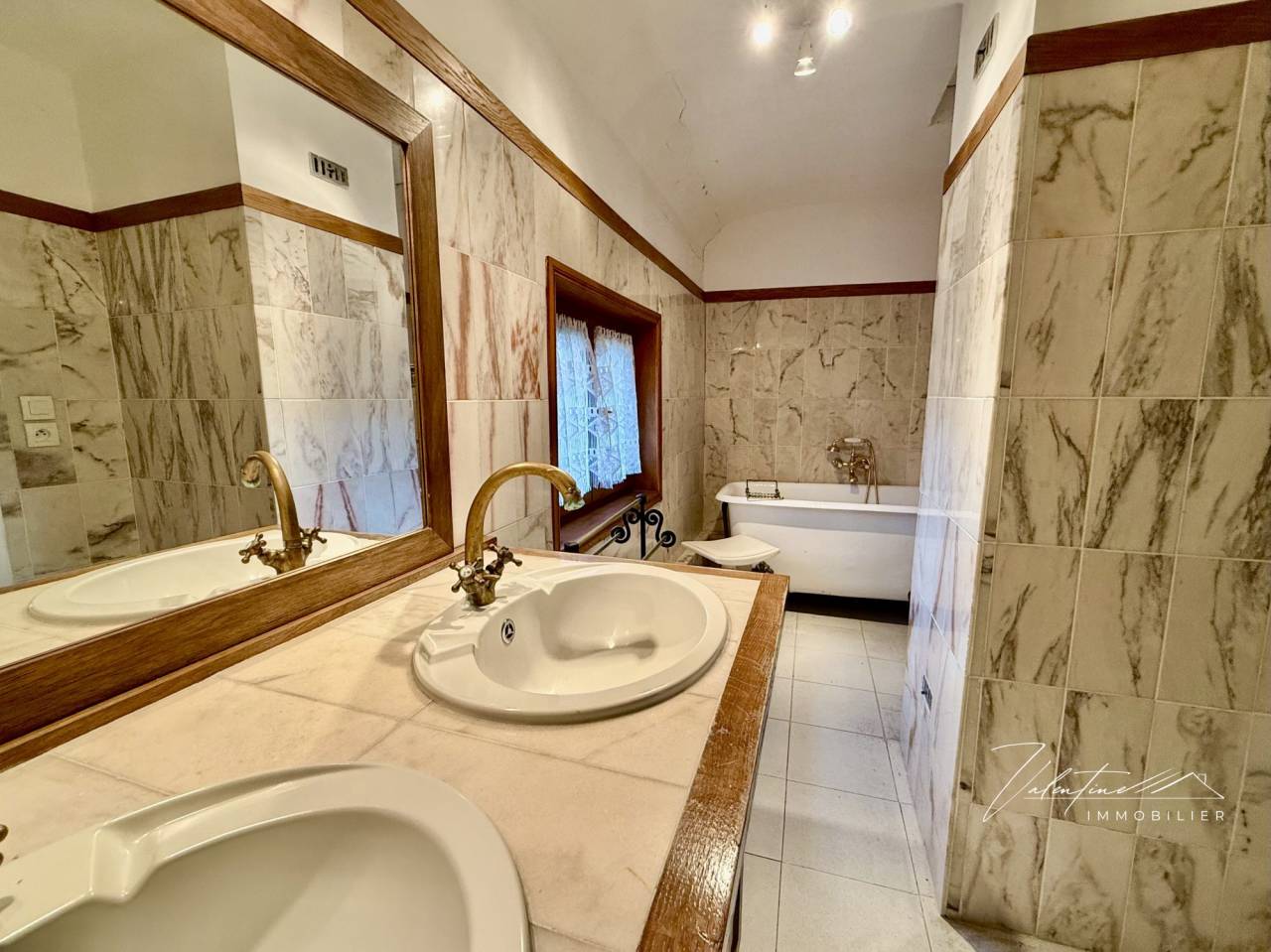 PROPRI&Eacute;T&Eacute; FAMILIALE AUX PORTES DE BEAUMONT-EN-AUGE