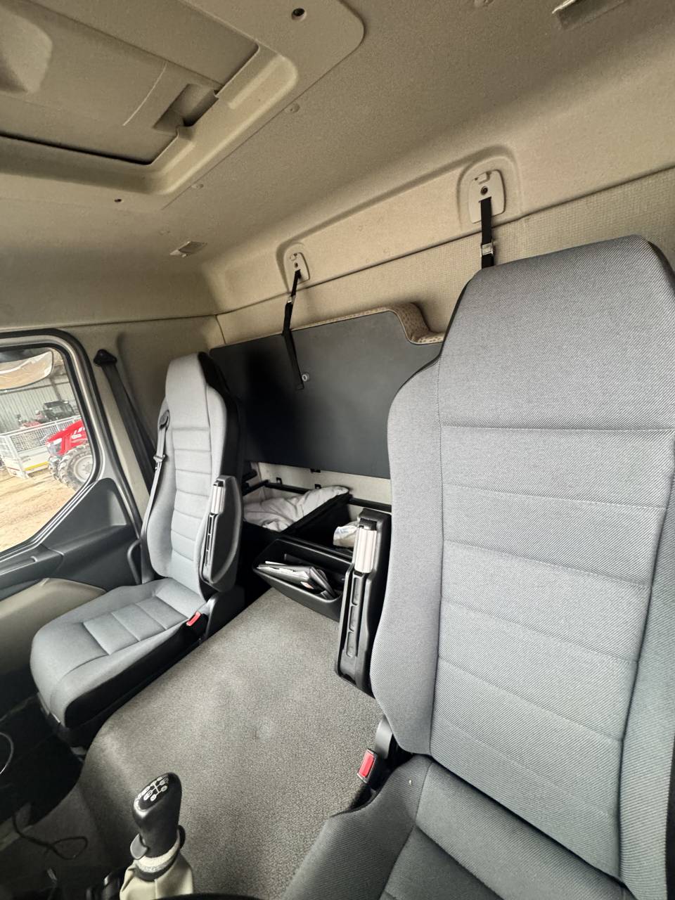  Camion Chevaux Renault / Theault &ndash; 16T &ndash; 6 places &ndash; Tr