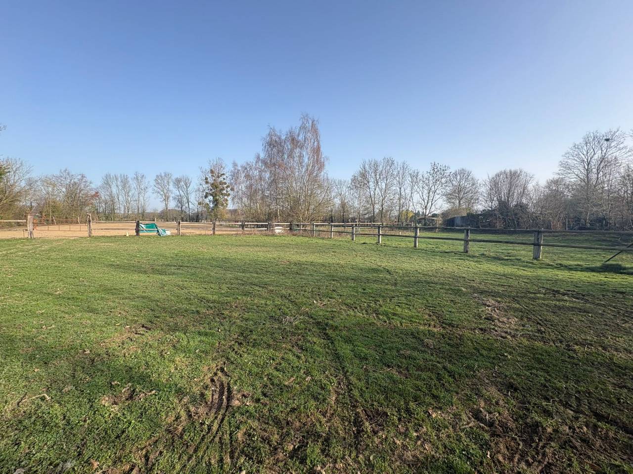 Propri&eacute;t&eacute; &eacute;questre priv&eacute;e proche Le Neubourg - carri&egrave;re