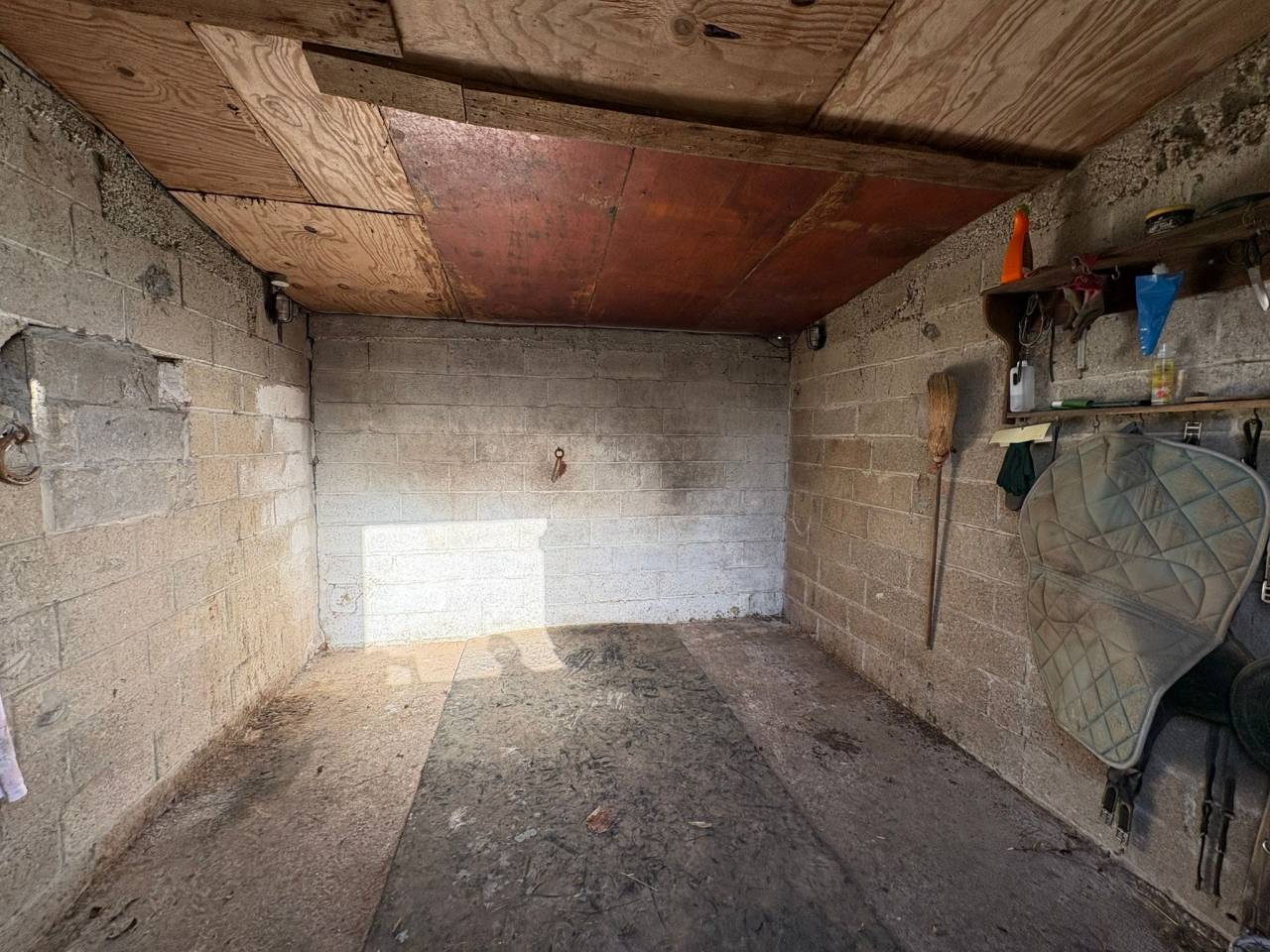 Propri&eacute;t&eacute; &eacute;questre priv&eacute;e proche Le Neubourg - carri&egrave;re