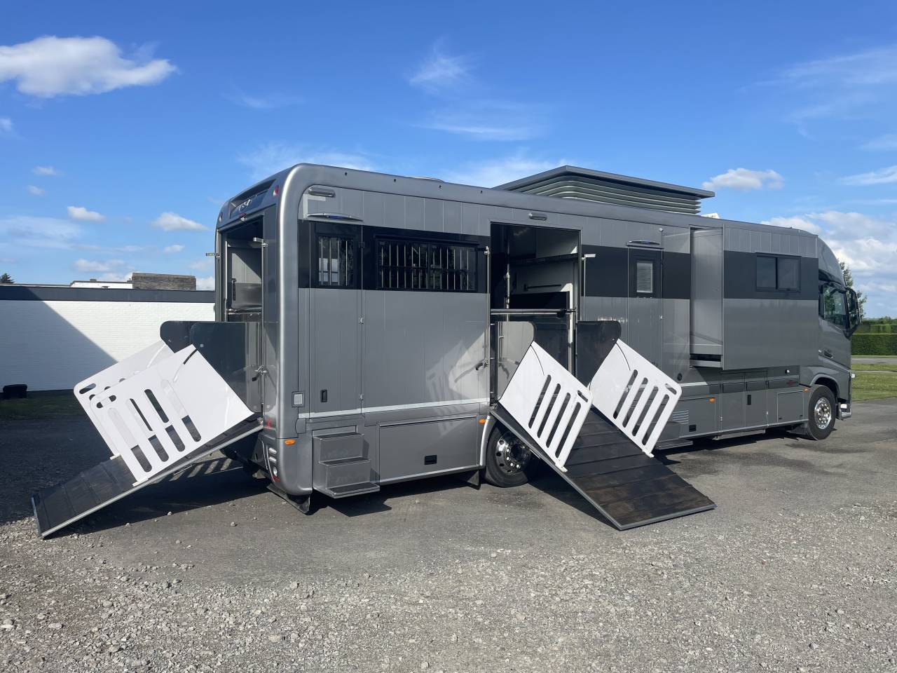 STX Volvo FH540, double pop-out, push up
