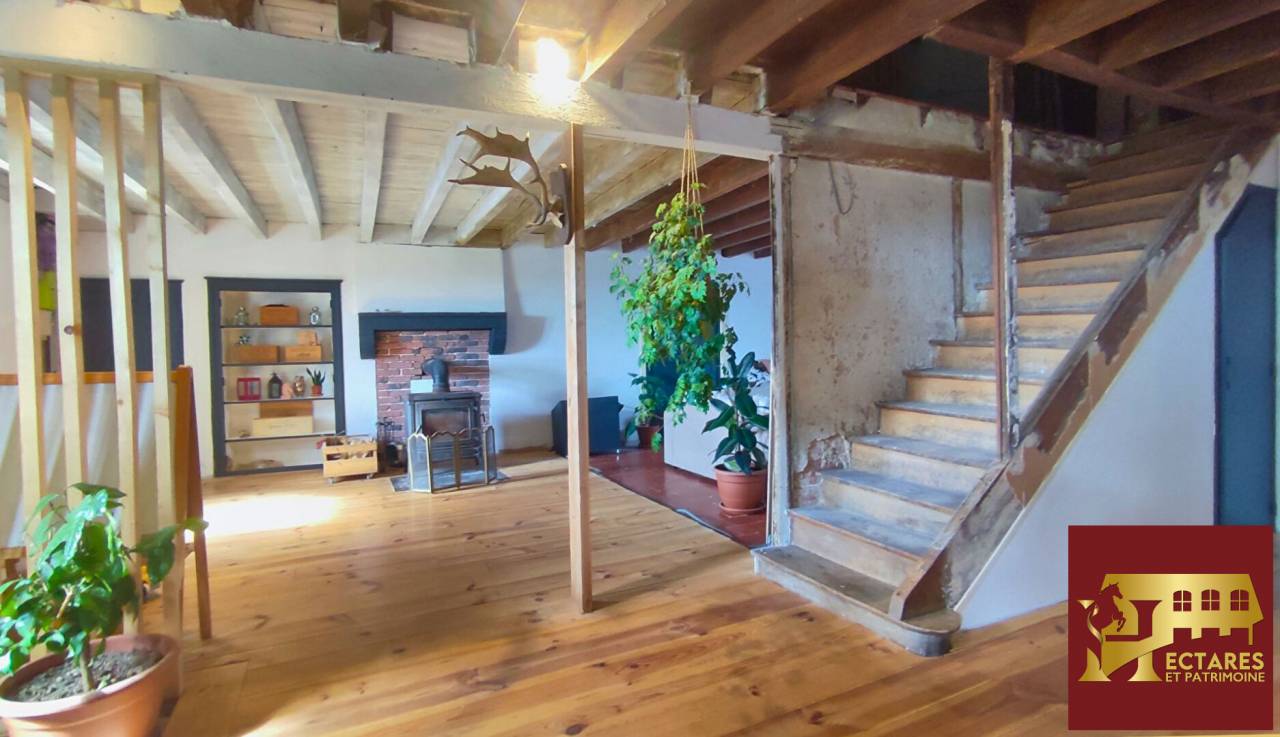 Propri&eacute;t&eacute; &eacute;questre 12,9 hectares