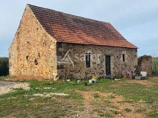 Tr&egrave;s belle propri&eacute;t&eacute; avec g&icirc;te, sur 54ha diversifi&eacute;s, avec