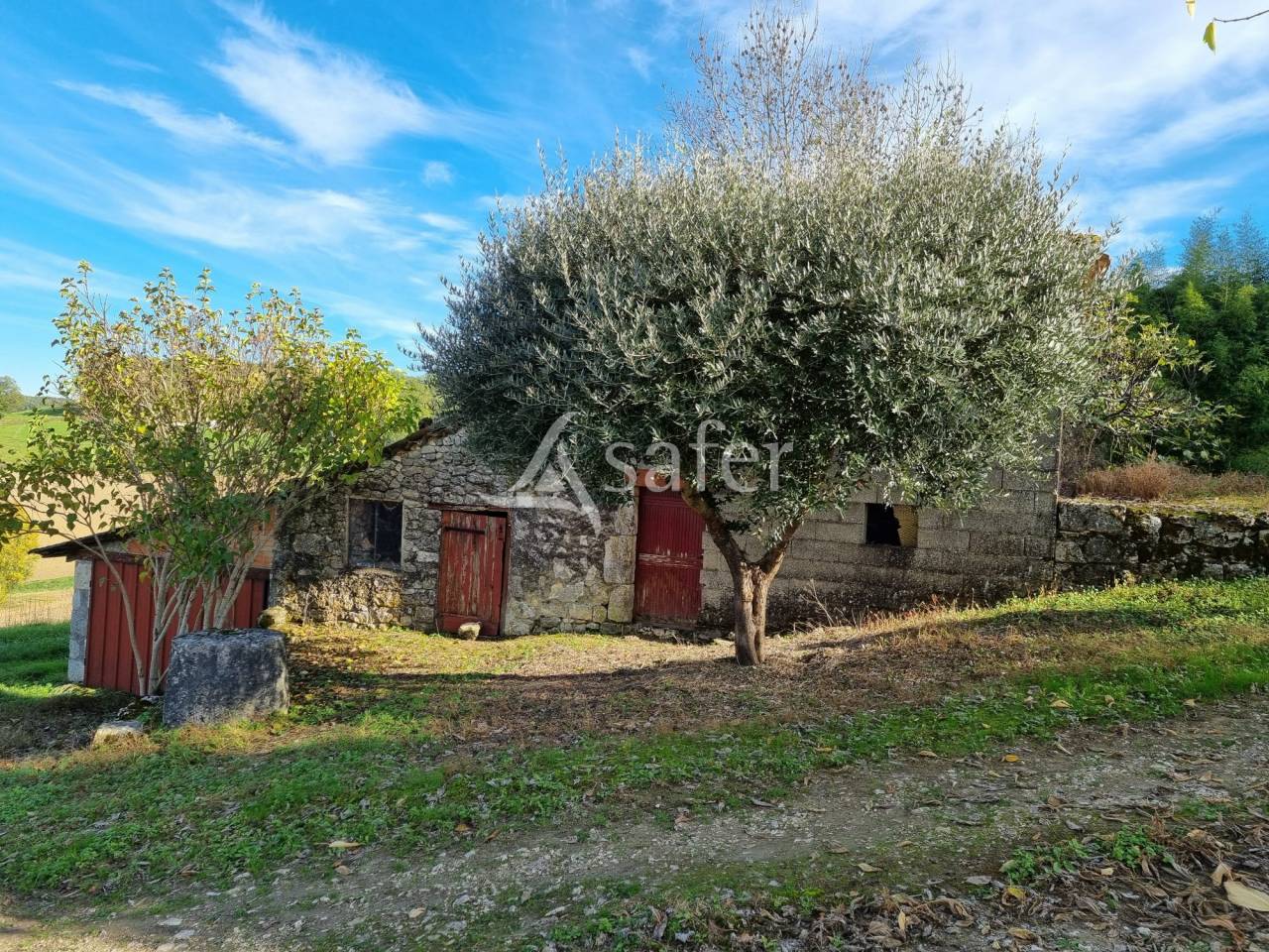Ancien corps de ferme sur 11 ha au coeur du Quercy Blanc
