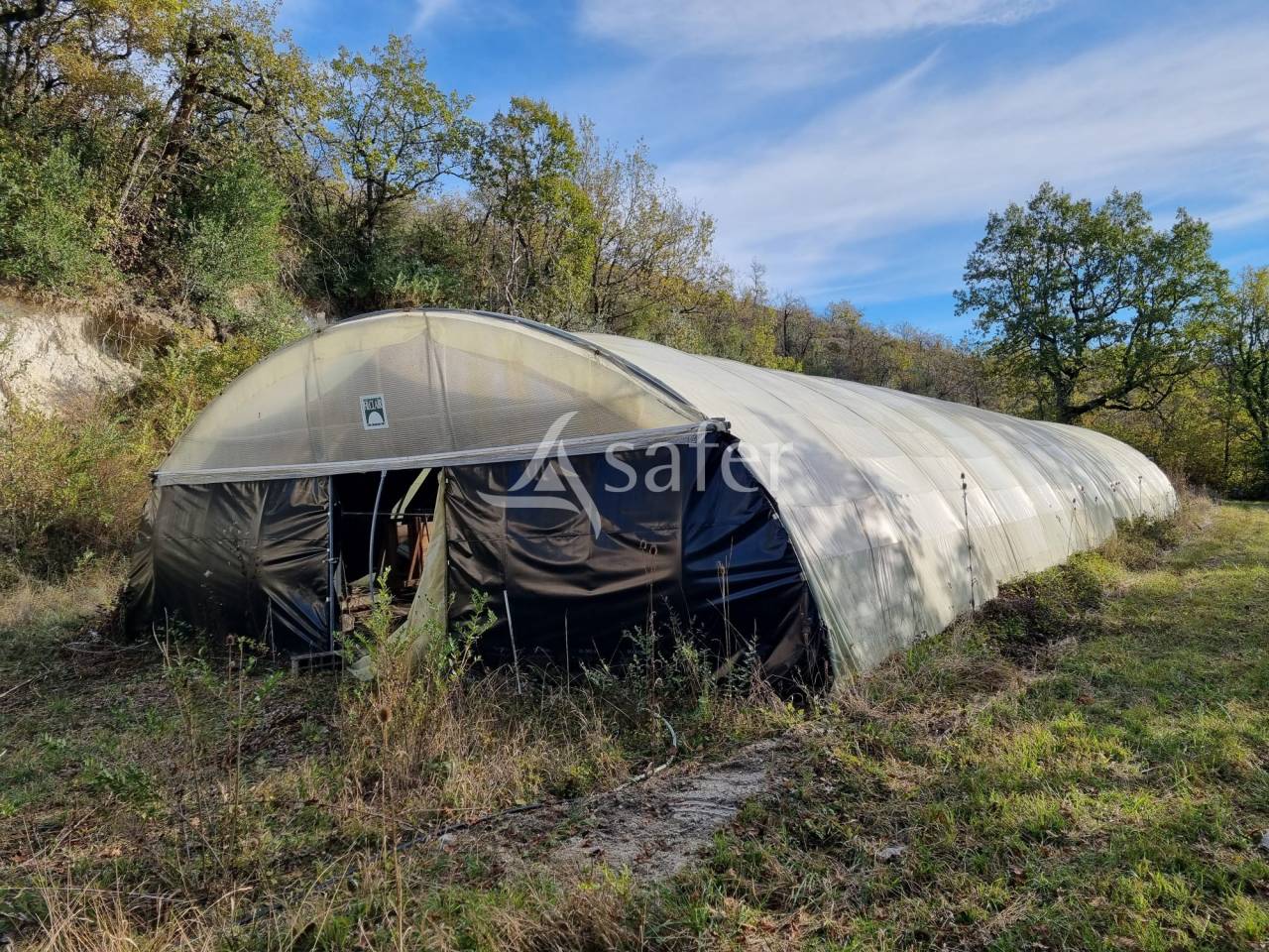 Ancien corps de ferme sur 11 ha au coeur du Quercy Blanc