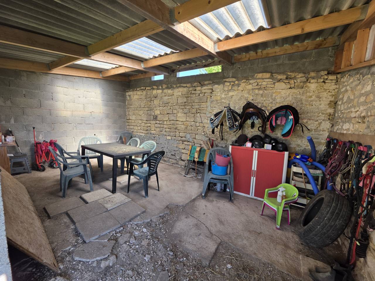 Havre de paix sur 2 ha 15 mn ST JEAN D'ANGELY