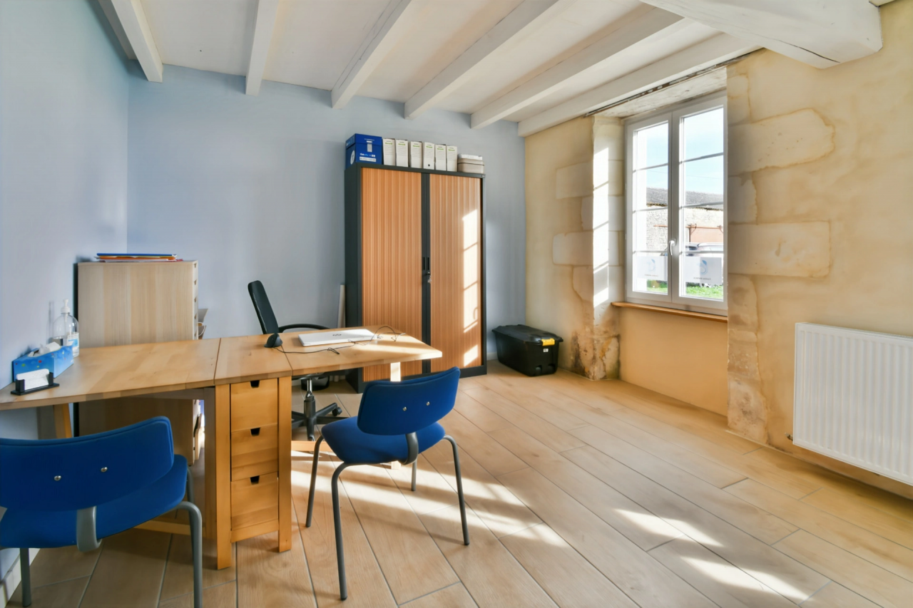 Havre de paix sur 2 ha 15 mn ST JEAN D'ANGELY