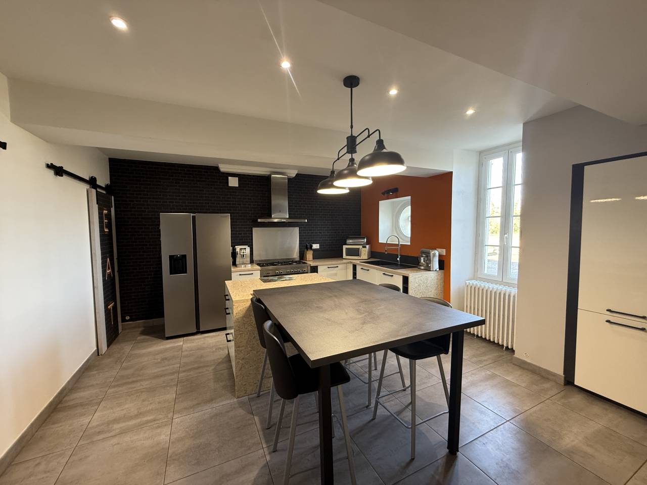 &Agrave; 20 min de St-&Eacute;milion et 10 min de Branne, 2 logements