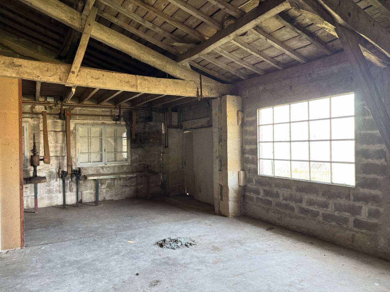 &Agrave; 20 min de St-&Eacute;milion et 10 min de Branne, 2 logements