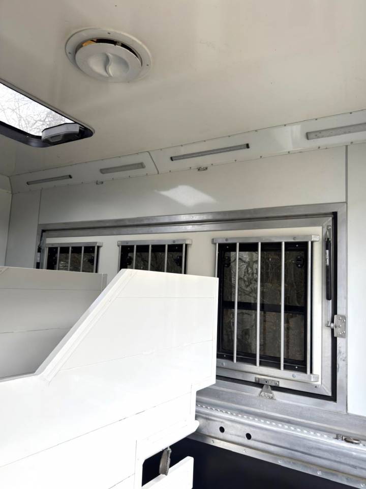 MERCEDES-BENZ ATEGO 1223 WMS POP OUT