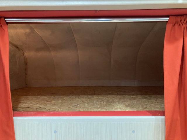  RENAULT 44HH1 BTE AUTO  5 CHEVAUX  AVEC APPART PUP OUT