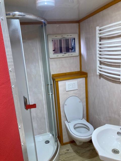  RENAULT 44HH1 BTE AUTO  5 CHEVAUX  AVEC APPART PUP OUT