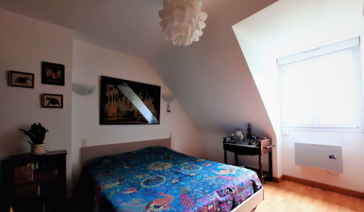 MAISON + HANGAR + ECURIE 3 BOX + PRAIRIE (sur 1,8 ha)