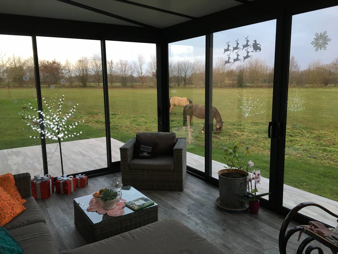 MAISON + HANGAR + ECURIE 3 BOX + PRAIRIE (sur 1,8 ha)