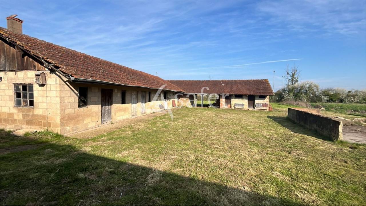 Ferme Bressane &agrave; r&eacute;nover