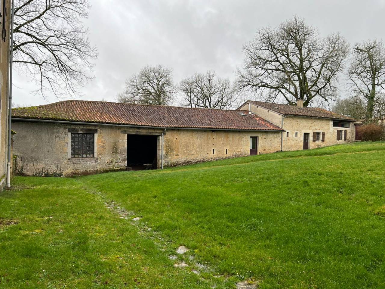 Propri&eacute;t&eacute; &agrave; fort potentiel &eacute;questre - P&eacute;rigord (24)