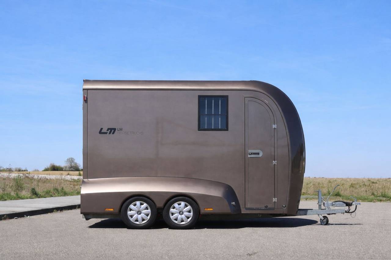 VAN STX EXCLUSIVE TRAILER STALLE 2 CHEVAUX 
